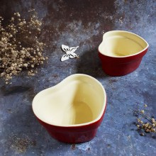 Ramekin men bóng hình trái tim. Hàng của hãng Daiso Japan gia công tại TQ.