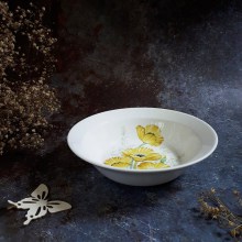 Tô trẹt men bóng trang trí hoa lá dòng Buttercup của Noritake.